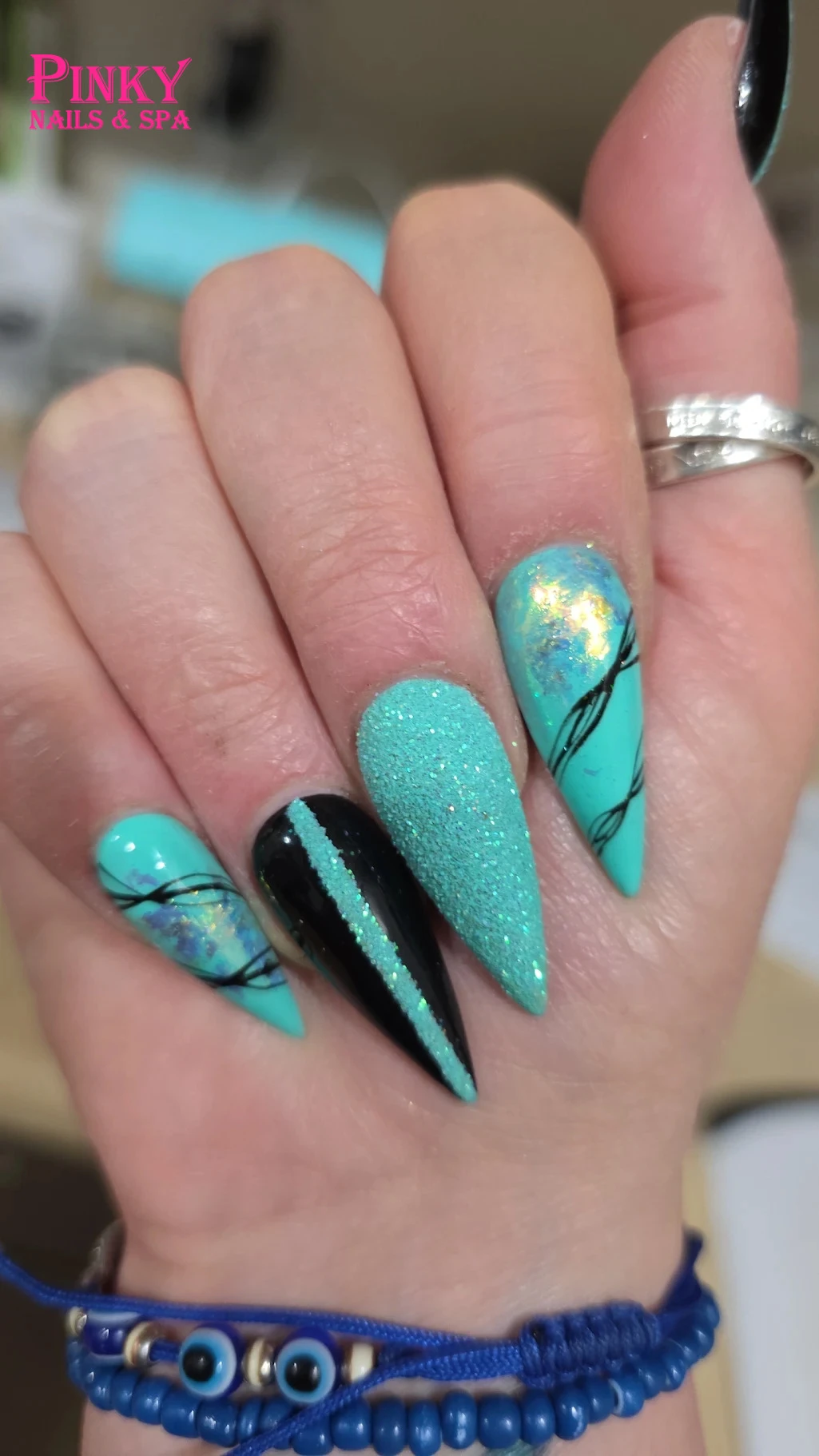  Pinky Nails & Spa